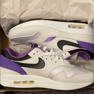 NIKE AIR MAX 1 DNA CH 1